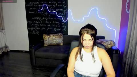 Snapshot of annamadisons chatting on 16, 11, 2025 Anna online show from 16, 11, 2025