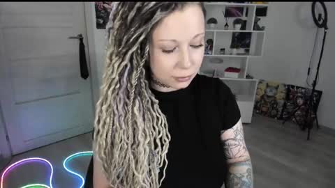 Snapshot of annanebula chatting on 28, 4, 2026 Anna online show from 28, 4, 2026