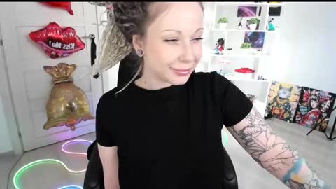 Snapshot of annanebula chatting on 9, 5, 2026 Anna online show from 9, 5, 2026