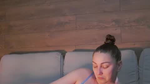 Snapshot of annasplash chatting on 22, 4, 2026 annasplash online show from 22, 4, 2026