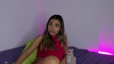 Snapshot of annebull_ chatting on 4, 10, 2025 Anne online show from 4, 10, 2025