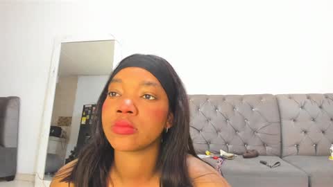 Annie  online show from 28, 1, 2025