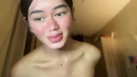 Snapshot of annedee_ chatting on 16, 12, 2024 Kim online show from 16, 12, 2024