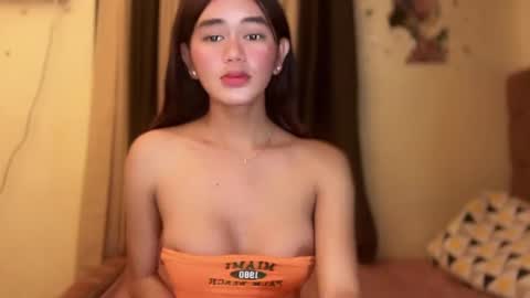 Snapshot of annedee_ chatting on 1, 1, 2025 Kim online show from 1, 1, 2025