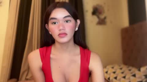 Snapshot of annedee_ chatting on 8, 1, 2025 Kim online show from 8, 1, 2025