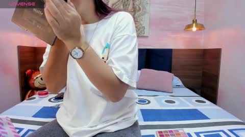 Snapshot of annedixie chatting on 20, 2, 2025 Anne online show from 20, 2, 2025