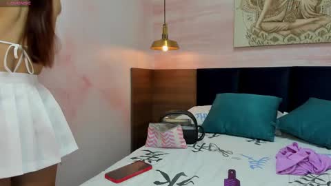 Snapshot of annedixie chatting on 9, 3, 2025 Anne online show from 9, 3, 2025