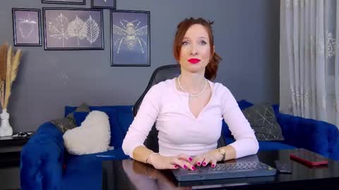 Anne online show from 3, 12, 2025