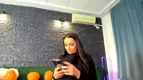 annesins online show from 2, 11, 2025