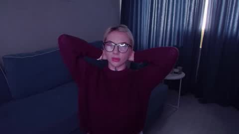 Snapshot of annetenet chatting on 3, 10, 2025 Annet online show from 3, 10, 2025