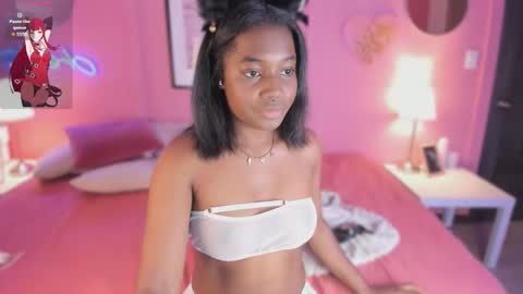 Snapshot of annia_dh chatting on 15, 9, 2025 annia online show from 15, 9, 2025