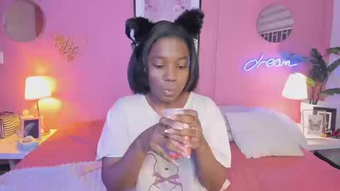 Snapshot of annia_dh chatting on 22, 9, 2025 annia online show from 22, 9, 2025