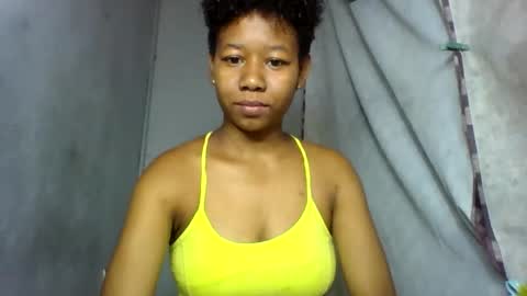 Snapshot of annick98 chatting on 6, 2, 2026 annick98 online show from 6, 2, 2026