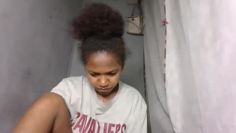 Snapshot of annick98 chatting on 25, 2, 2026 annick98 online show from 25, 2, 2026