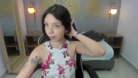 Snapshot of annie_applee chatting on 22, 10, 2025 A N N I E online show from 22, 10, 2025