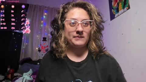 Snapshot of annie_bigboobs_ chatting on 7, 1, 2025 Ana Bolena independent model online show from 7, 1, 2025