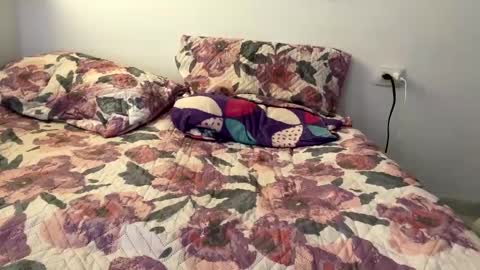 Snapshot of annie_catt_ chatting on 17, 12, 2024 Annie online show from 17, 12, 2024