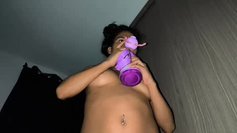 Snapshot of annie_darling_ chatting on 2, 10, 2025 A N G E L online show from 2, 10, 2025