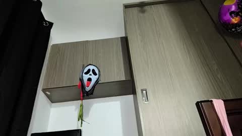 Snapshot of annie_darling_ chatting on 27, 11, 2025 A N G E L online show from 27, 11, 2025