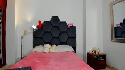 Annie online show from 27, 11, 2025