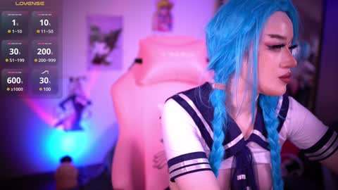 Annie May   online show from 14, 12, 2024