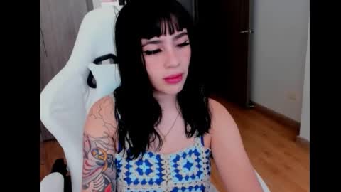 Snapshot of annie_snow_ chatting on 17, 1, 2026 JEANNE no olvides seguirme dont forget follow me uu online show from 17, 1, 2026