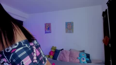 AnnieBlu3 online show from 13, 12, 2024