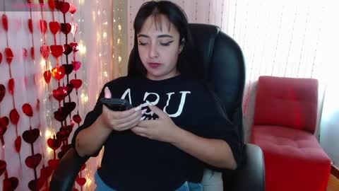   Annie  Independent model Hello all offline tokens are appreciated  thank you for your support.33 online show from 6, 3, 2025