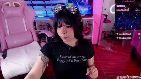 Snapshot of anniehikarii chatting on 6, 10, 2025 Annie  online show from 6, 10, 2025