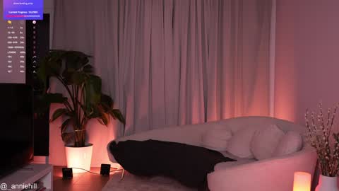 anniehillofficial_ online show from 25, 1, 2025