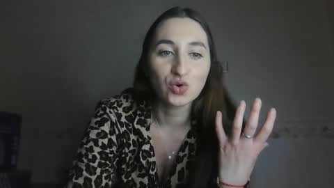 AnnieMarilyn online show from 22, 11, 2025