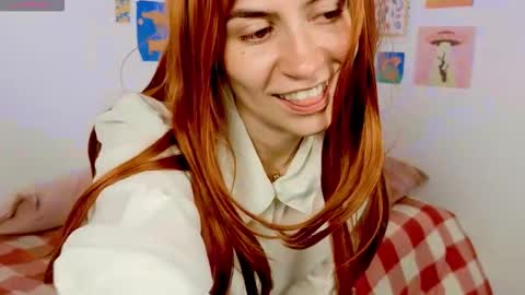 Snapshot of annietinky chatting on 8, 10, 2025 annietinky online show from 8, 10, 2025