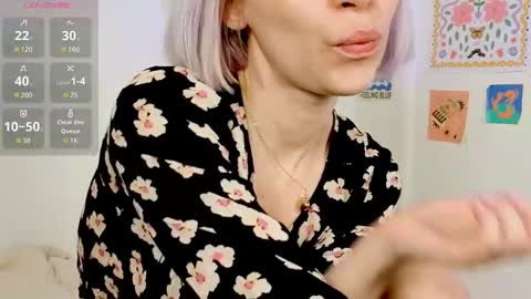 Snapshot of annietinky chatting on 12, 10, 2025 annietinky online show from 12, 10, 2025