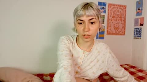 Snapshot of annietinky chatting on 9, 11, 2025 annietinky online show from 9, 11, 2025