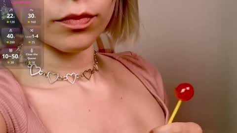 Snapshot of annietinky chatting on 17, 12, 2025 annietinky online show from 17, 12, 2025