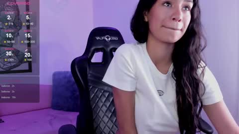 Annie Evans  online show from 30, 1, 2025