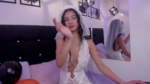 Annie Evans  online show from 22, 10, 2025