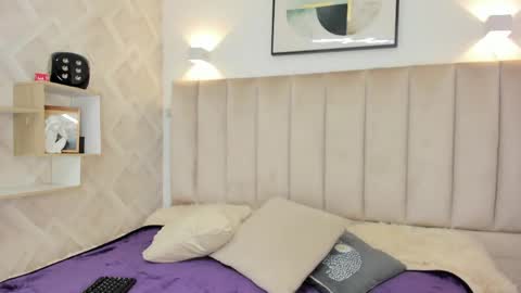 Snapshot of anniie_queen chatting on 23, 4, 2026 Annie Queen online show from 23, 4, 2026