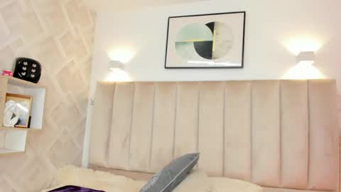 Snapshot of anniie_queen chatting on 5, 5, 2026 Annie Queen online show from 5, 5, 2026