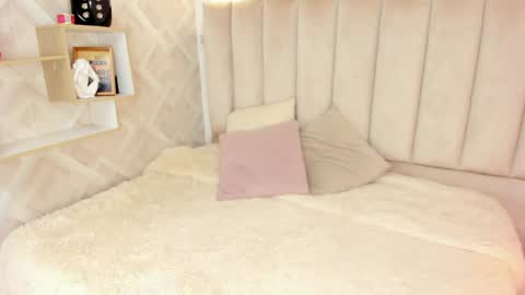 Snapshot of anniie_queen chatting on 16, 5, 2026 Annie Queen online show from 16, 5, 2026