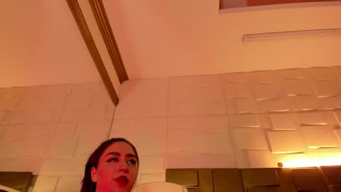 Snapshot of annikamerliahh_ chatting on 4, 3, 2025 Annika online show from 4, 3, 2025