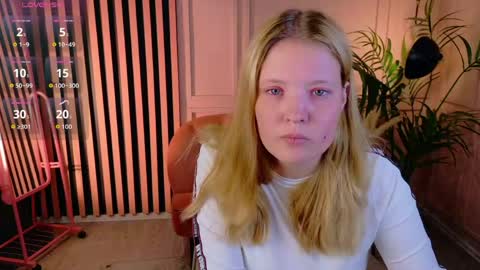 Snapshot of annita_hiize chatting on 28, 5, 2026 Annita online show from 28, 5, 2026