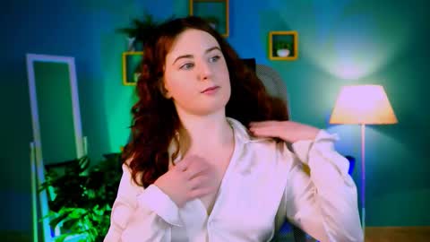 Snapshot of annterry chatting on 4, 12, 2025 Ann Terry 3 online show from 4, 12, 2025