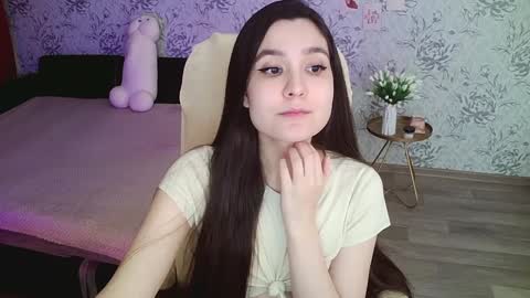 Annie online show from 7, 2, 2025