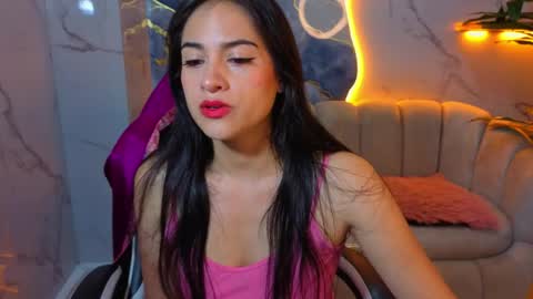 Live 1500am 2100pm COLOMBIAN HOUR online show from 2, 4, 2026