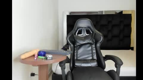 Snapshot of annyfernandez chatting on 21, 12, 2024 annyfernandez online show from 21, 12, 2024