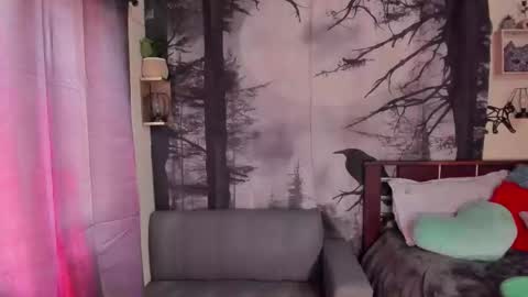 Snapshot of annyluna1 chatting on 17, 12, 2025 Annyluna online show from 17, 12, 2025