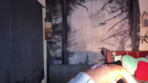 Snapshot of annyluna1 chatting on 20, 12, 2025 Annyluna online show from 20, 12, 2025