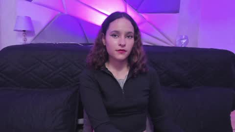 Snapshot of annythomsonn chatting on 10, 12, 2024 AnnyT online show from 10, 12, 2024