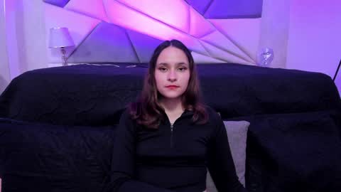 Snapshot of annythomsonn chatting on 31, 12, 2024 AnnyT online show from 31, 12, 2024